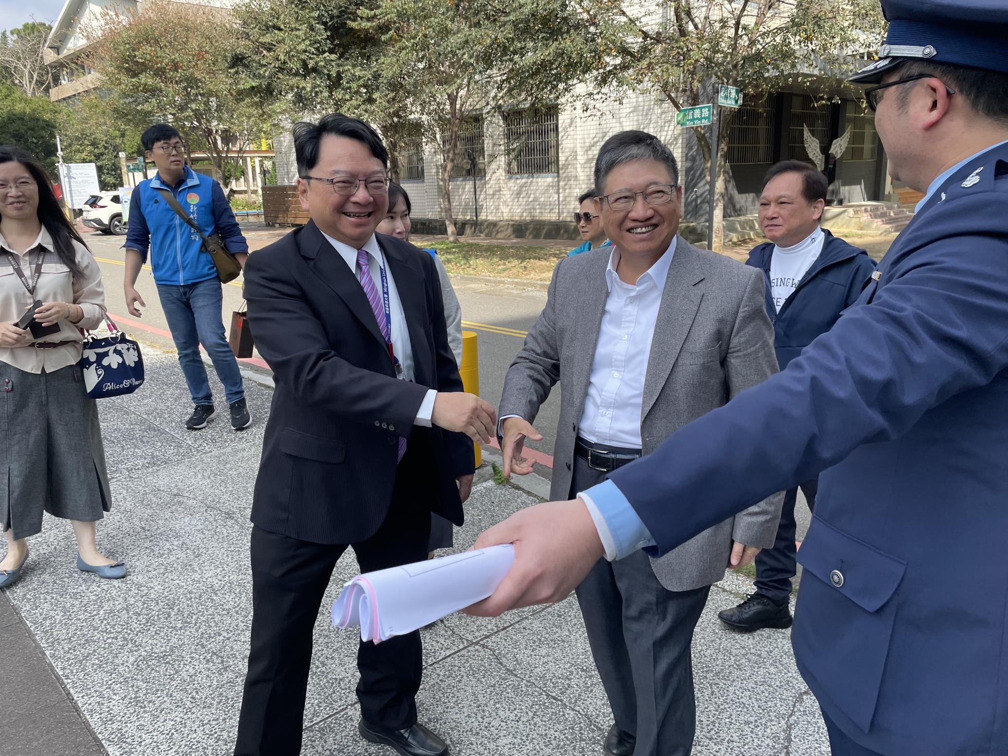 001.新竹縣長楊文科親臨本校參加大會