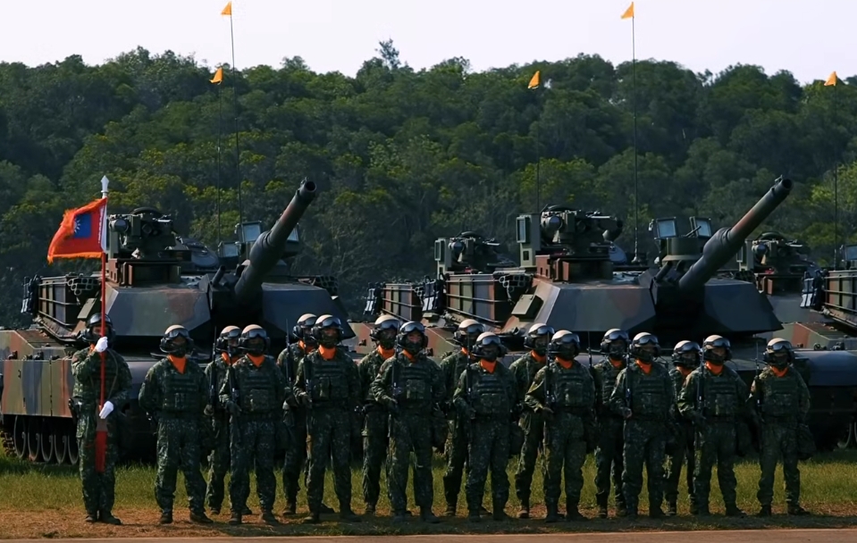 02陸軍聯合兵種第584旅聯兵一營換裝M1A2T型戰車成軍典禮，象徵國軍裝甲戰力提升，並成為國軍第2個完成M1A2T型戰車換裝之部隊（圖／陸軍584旅提供）