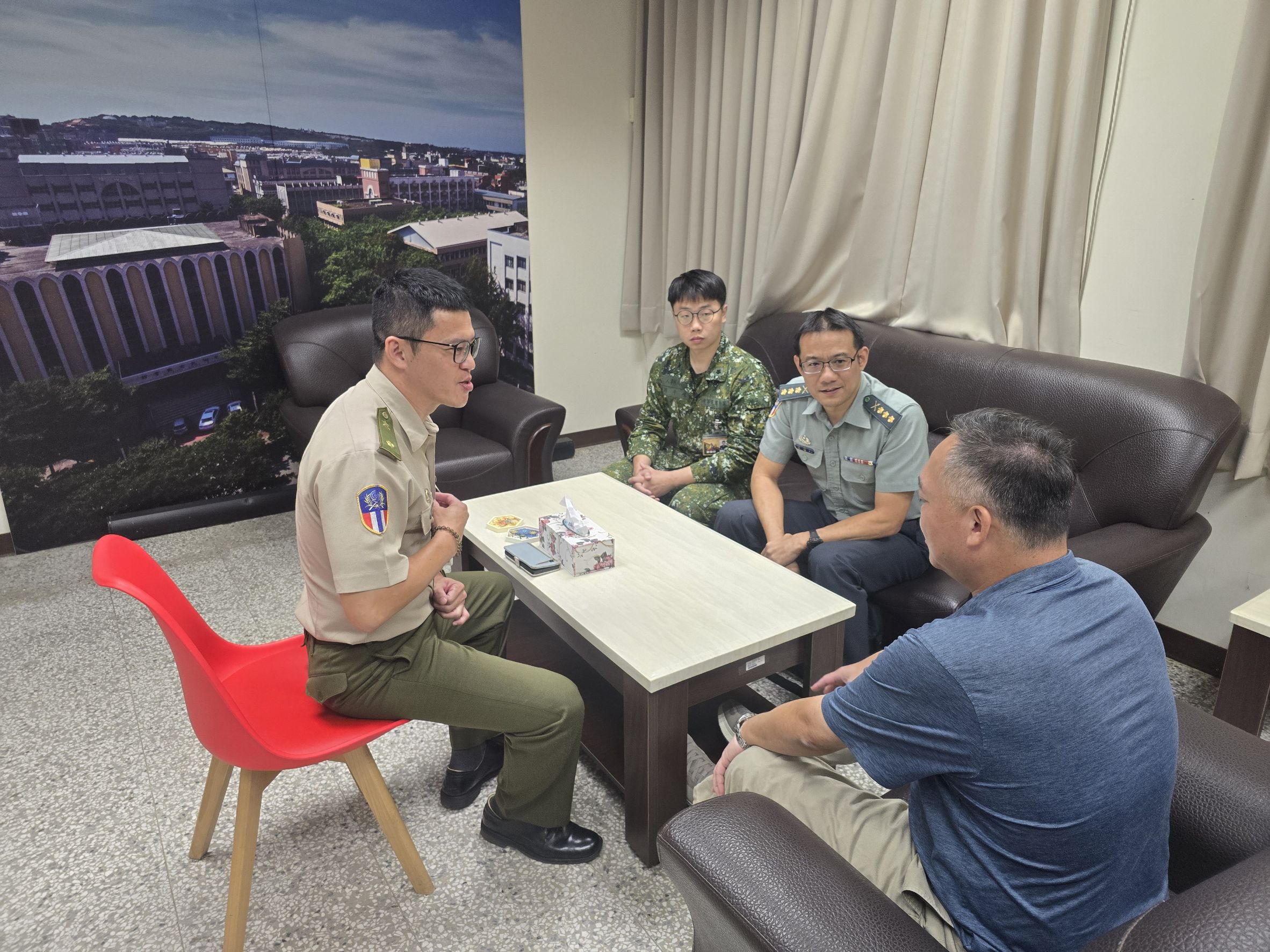 03.雙方對國軍招募與全民國防進行交流