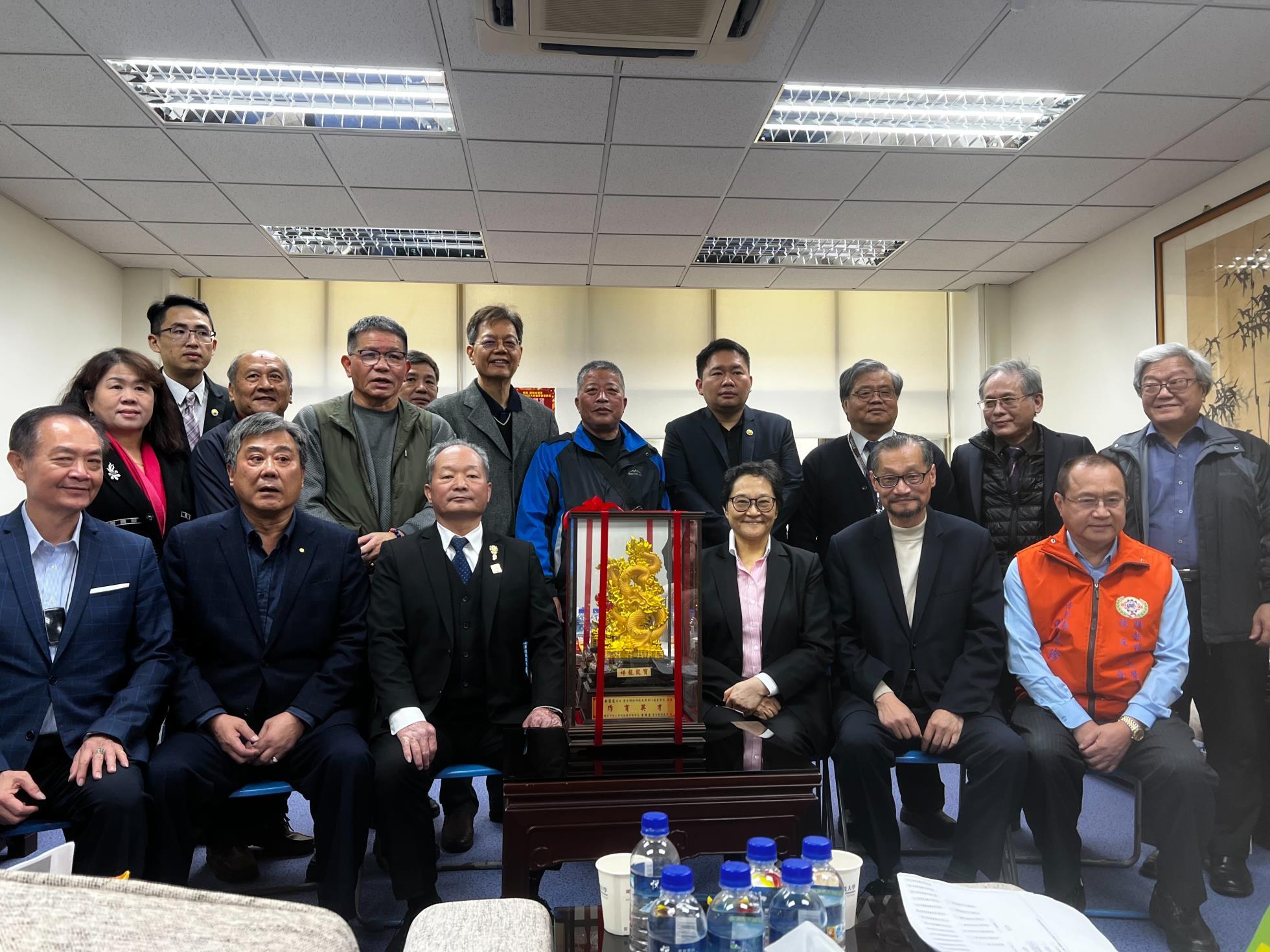 S__18538787_20240219160648_1960