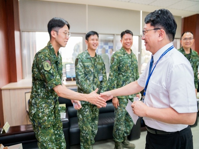 圖片5.校長呂明峯對陸軍269旅蒞校拜訪表達歡迎之意